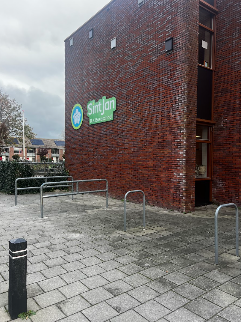 Nieuwe fietsenrekken door fair opbrengst!